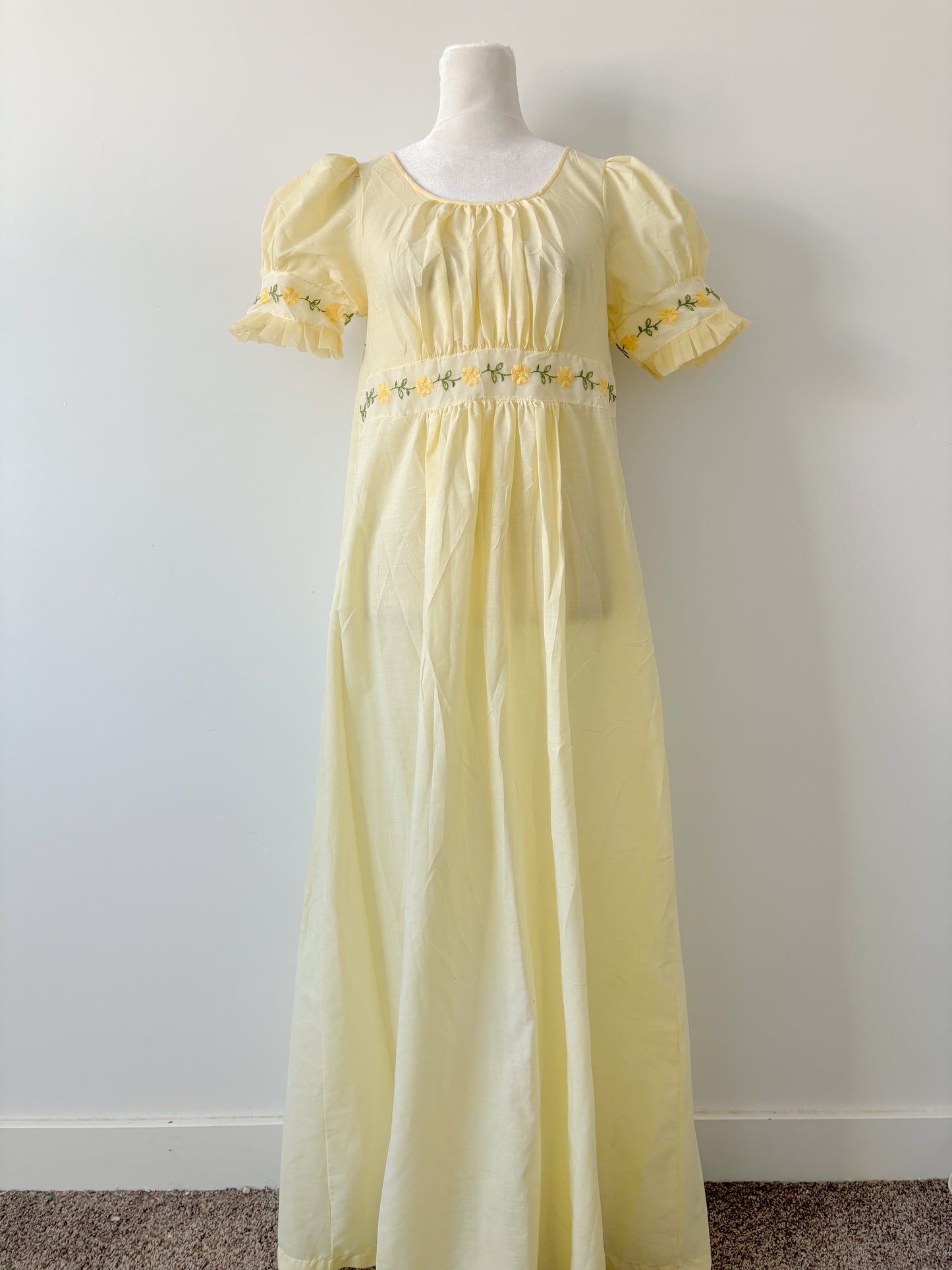 Yellow maxi dress-M