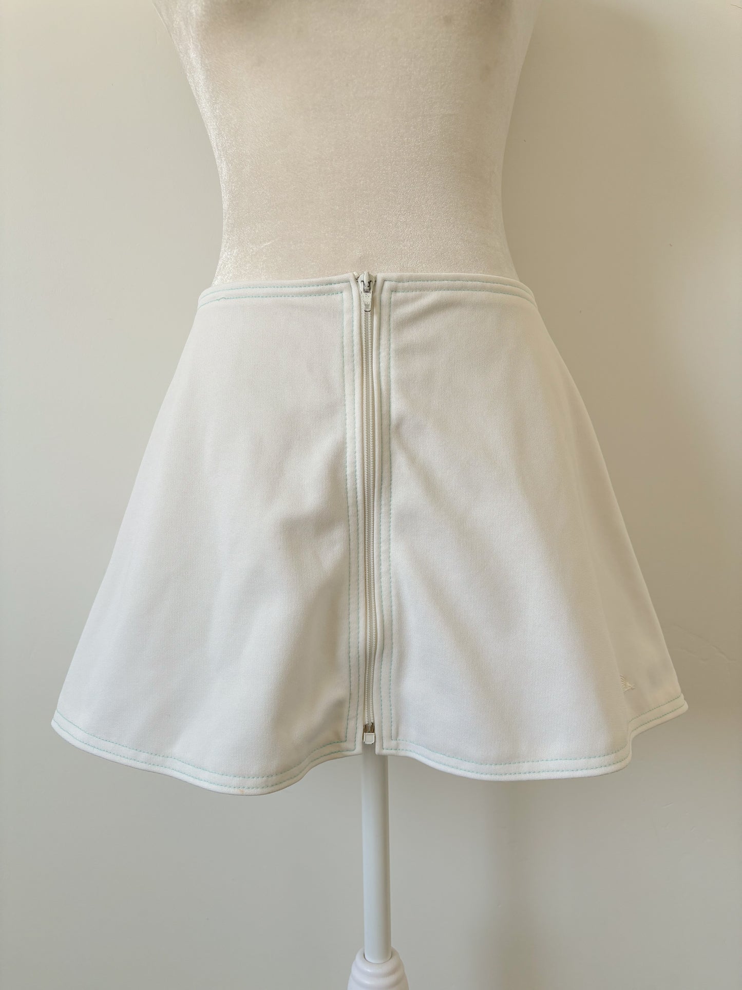 White zip tennis skirt-M