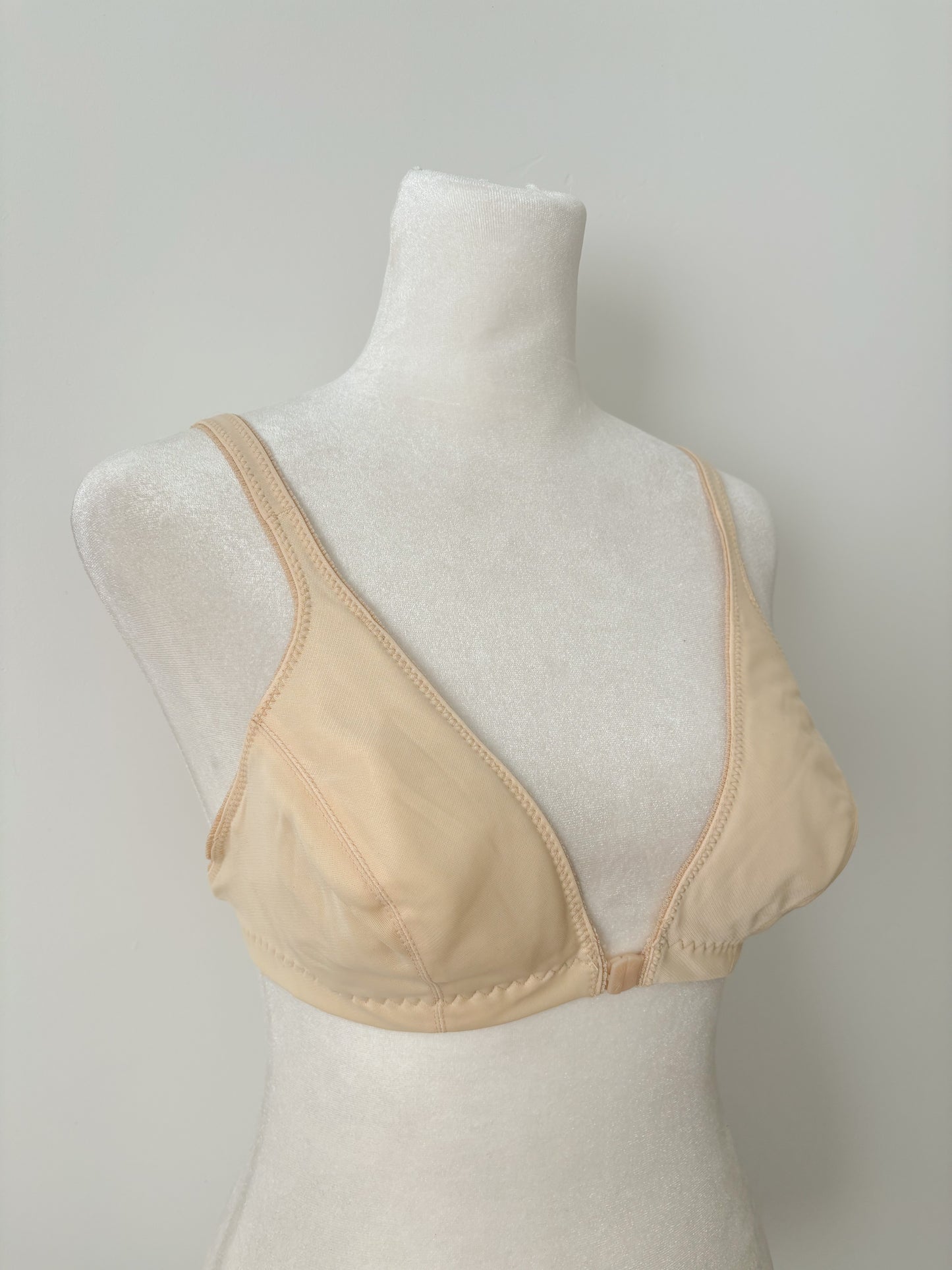 Exquisite form cream bra-36B