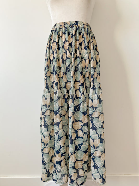 Blue floral skirt-L