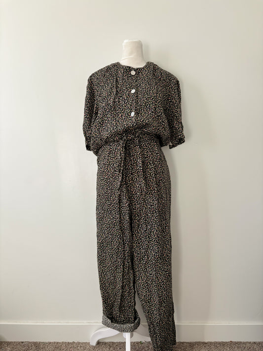 Black floral jazz jumpsuit-L