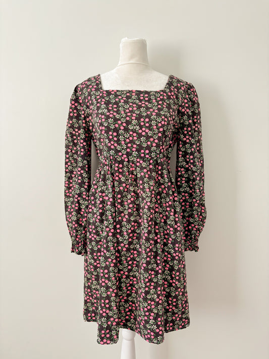 Black and pink floral long sleeve dress-s