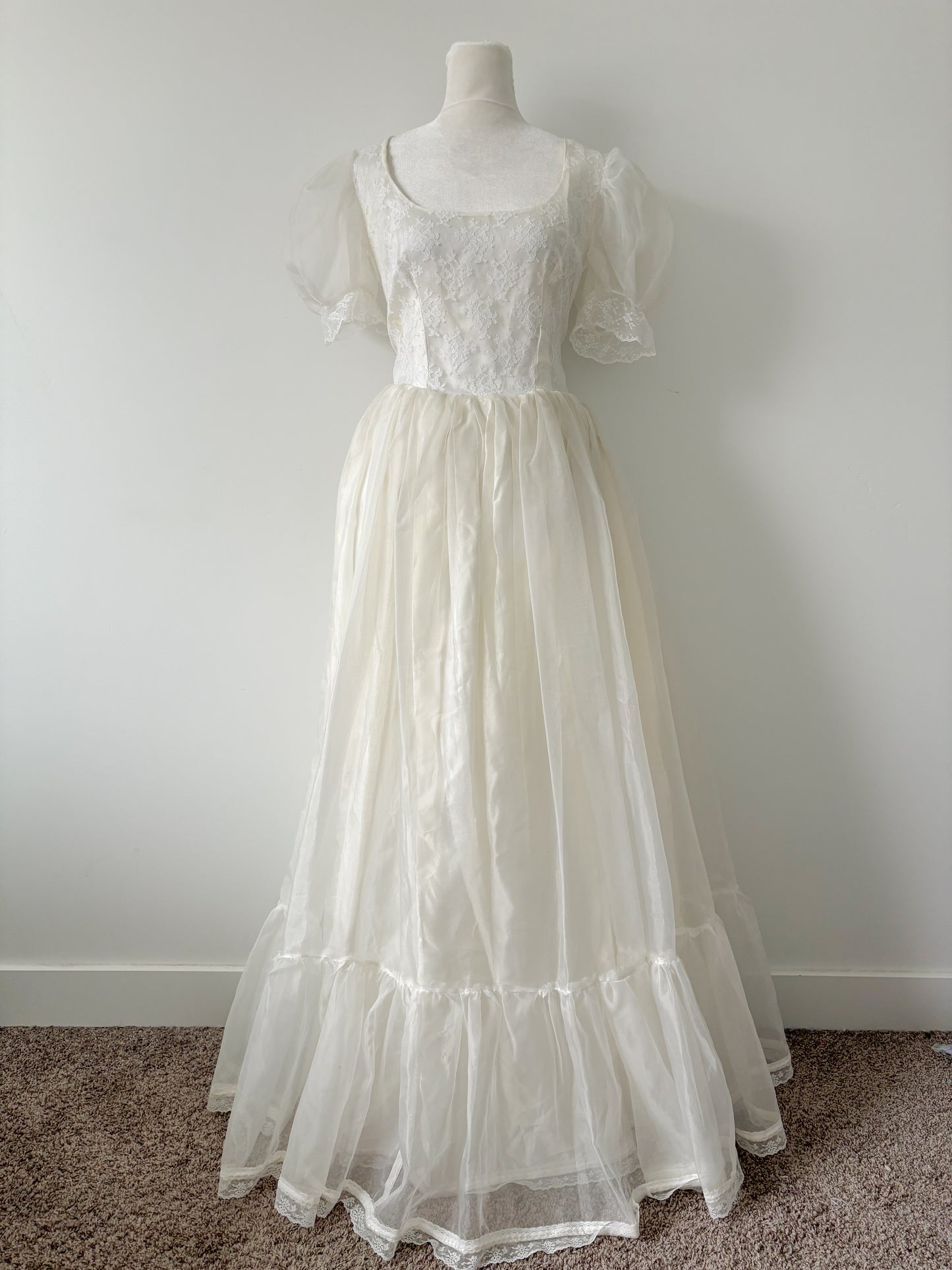 Lace top wedding dress-S