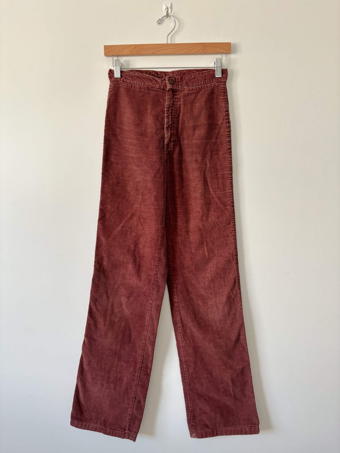 Maroon Rocky Mountain corduroy pants-S