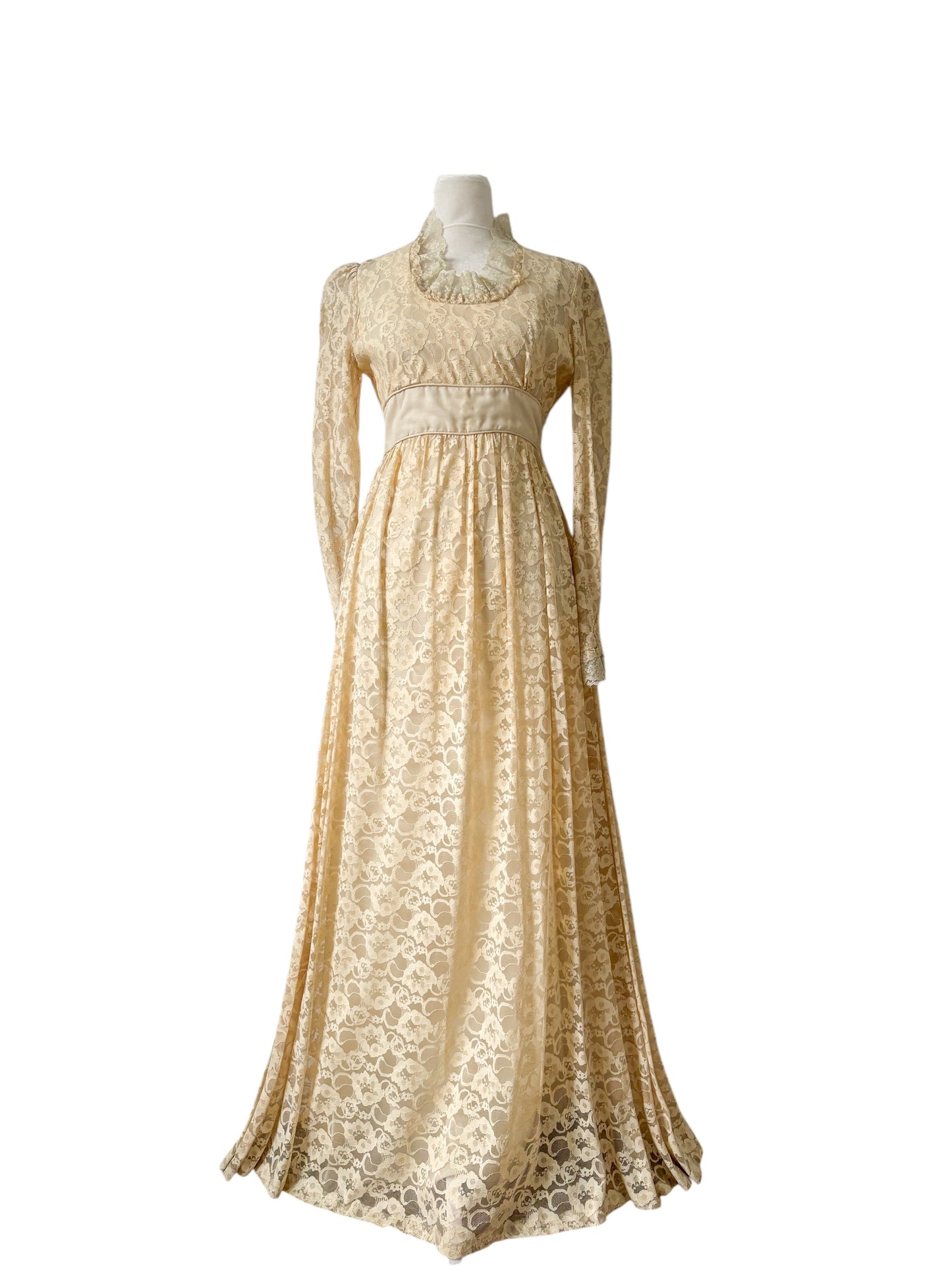 Vintage cream lace wedding dress-small