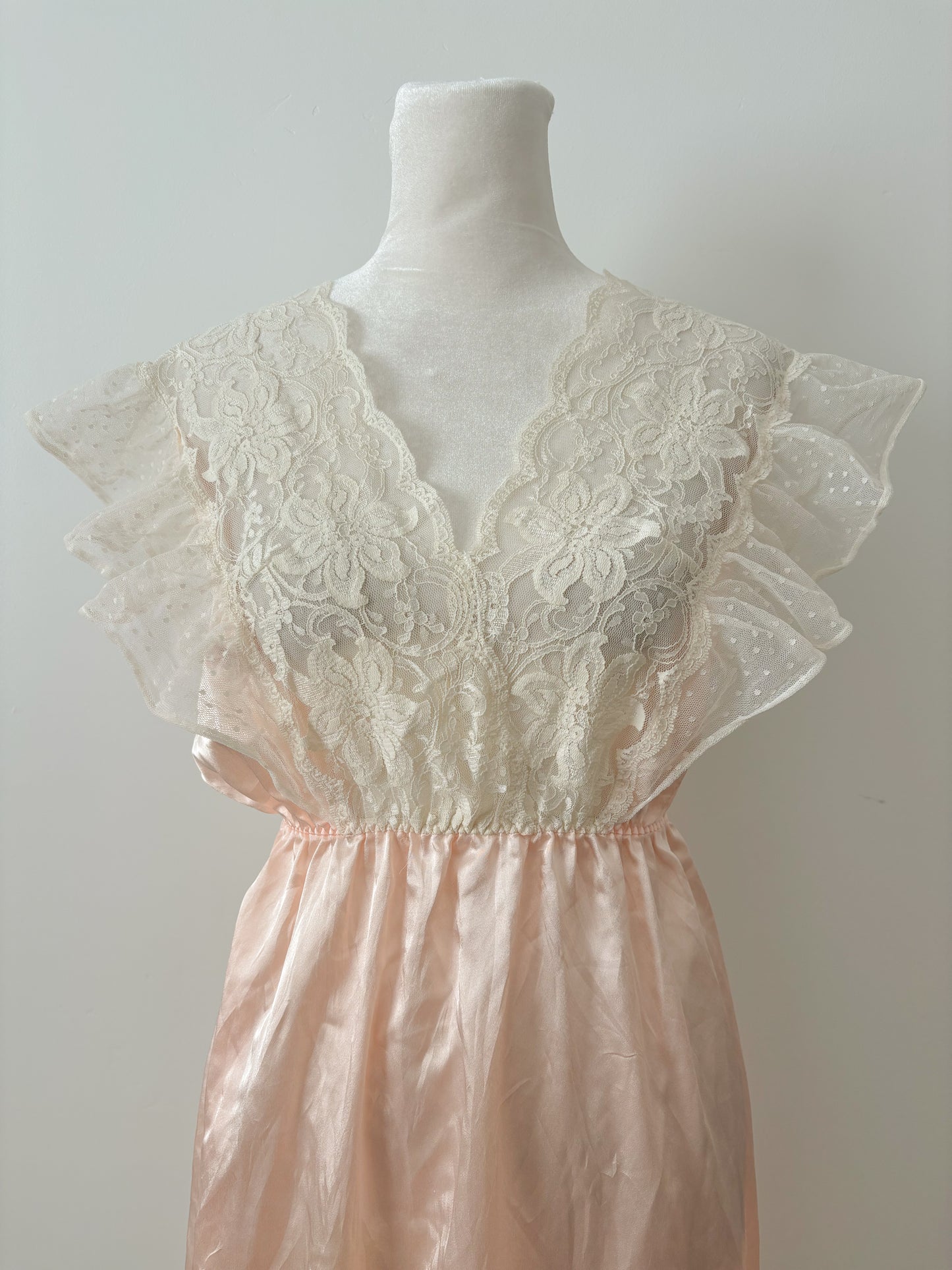 Peach lace ruffle top nightgown-M