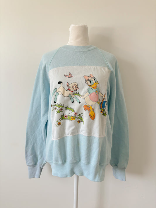 Blue daisy sweatshirt-M