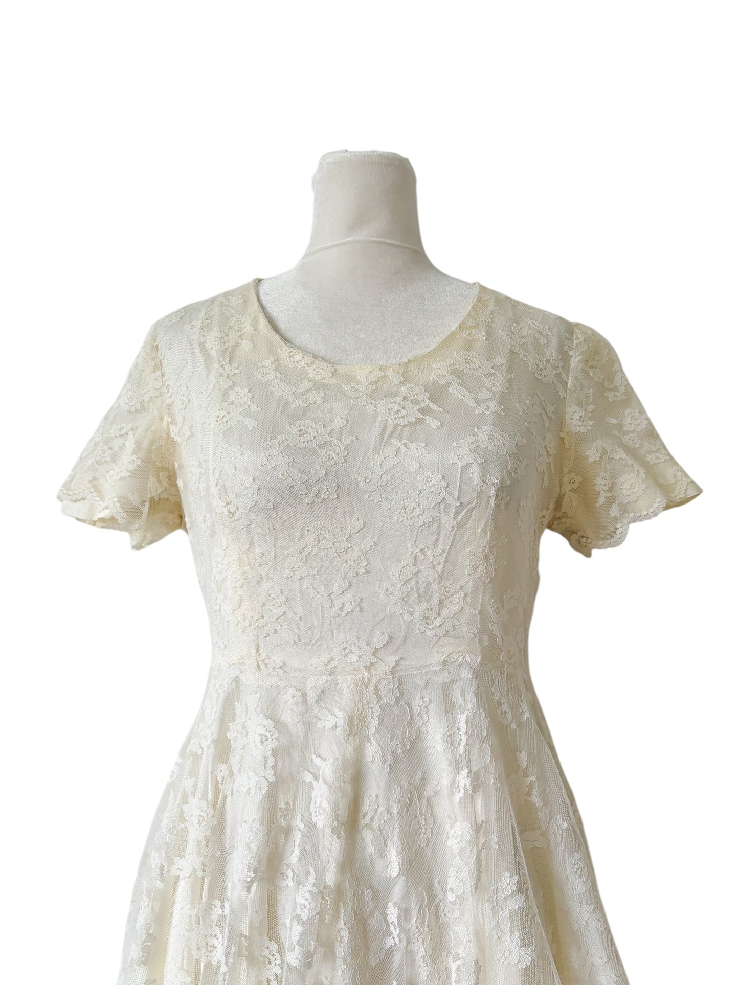 Lace wedding gown-S