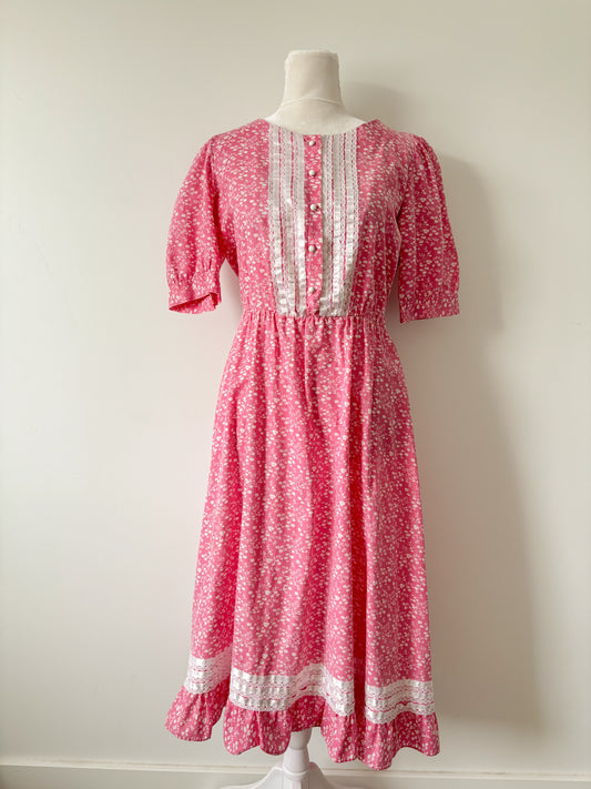 Pink floral dress-M