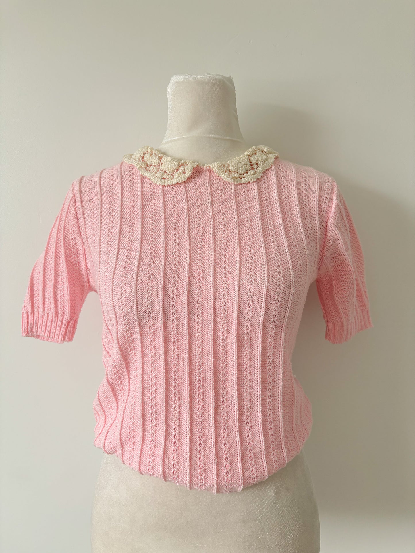 Pink collared short sleeve knit sweater-S