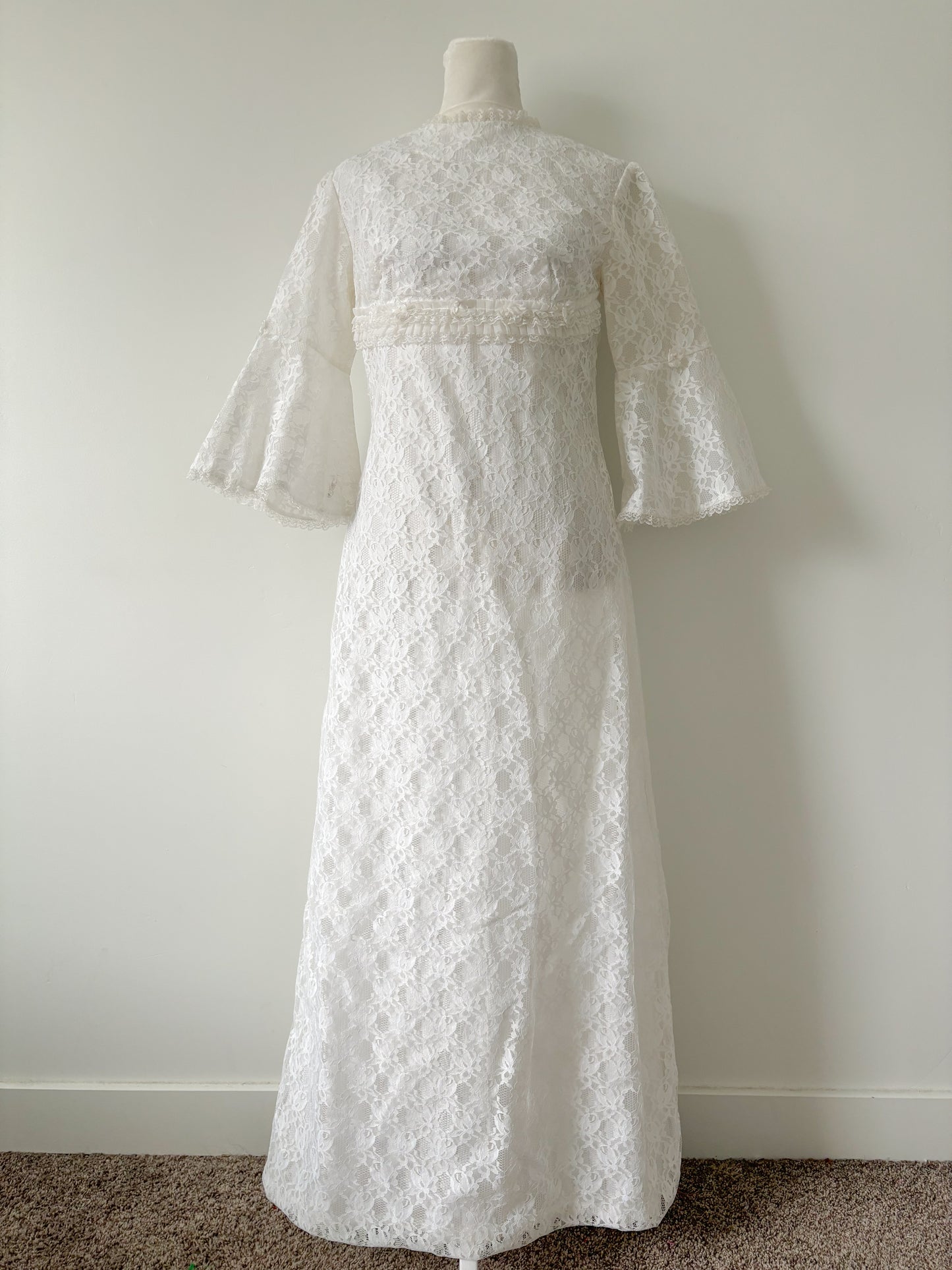 Lace wedding dress-S