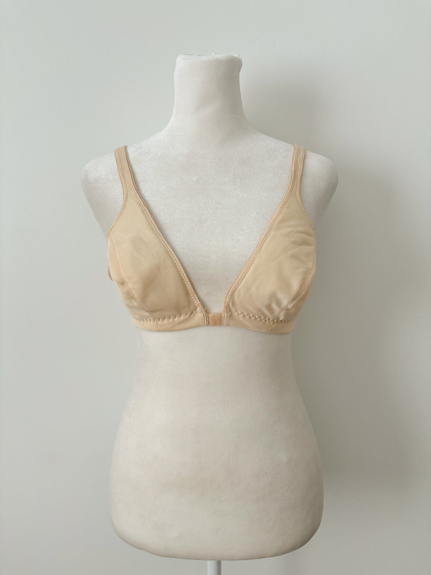 Exquisite form cream bra-36B