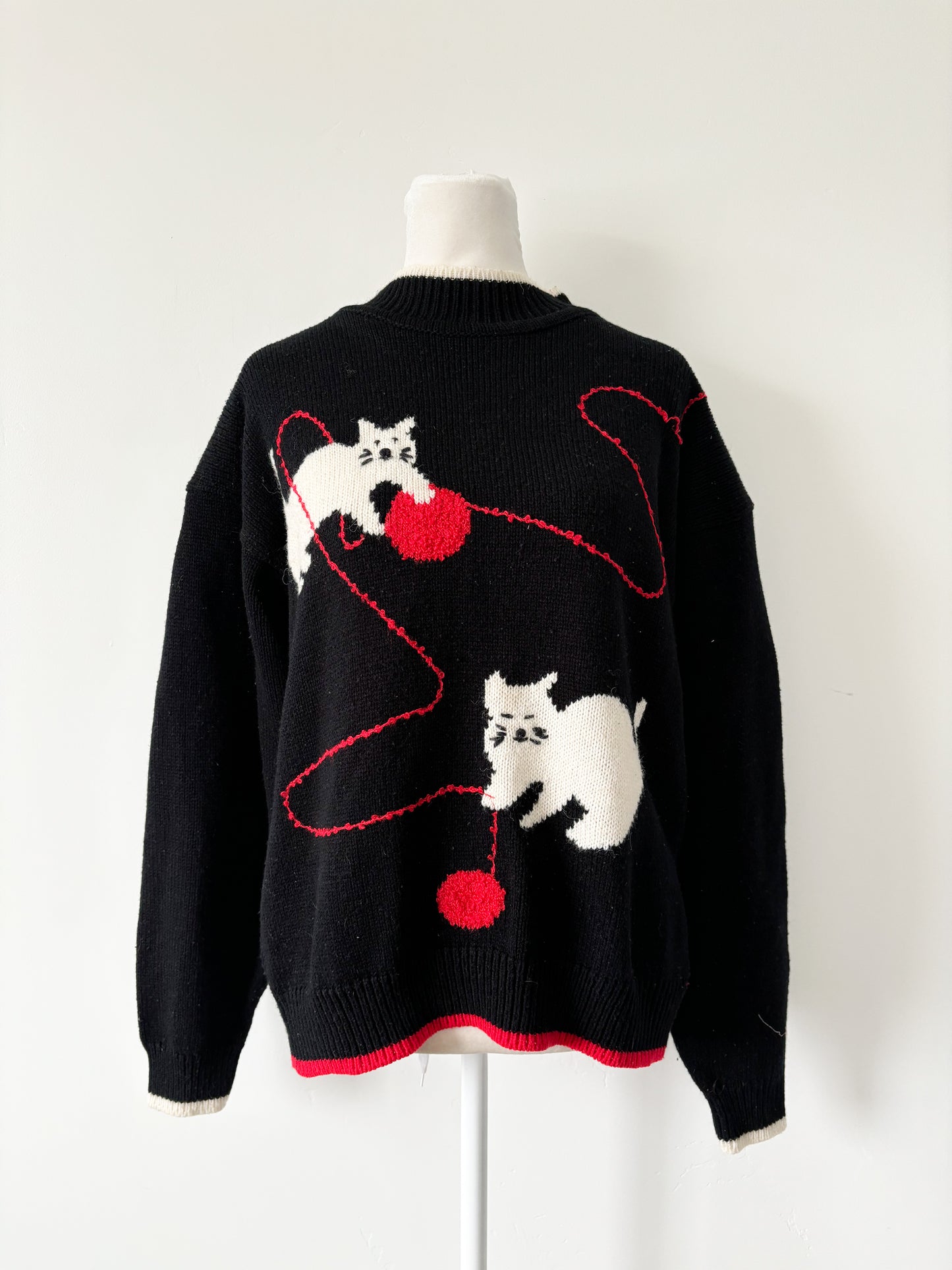 Black cat sweatshirt-M